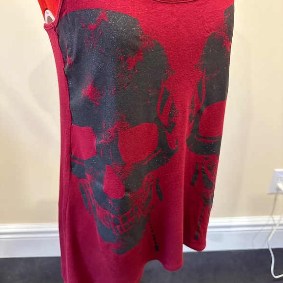 Rock and Roll collection: Red skull tank top - Picture 6 of 8